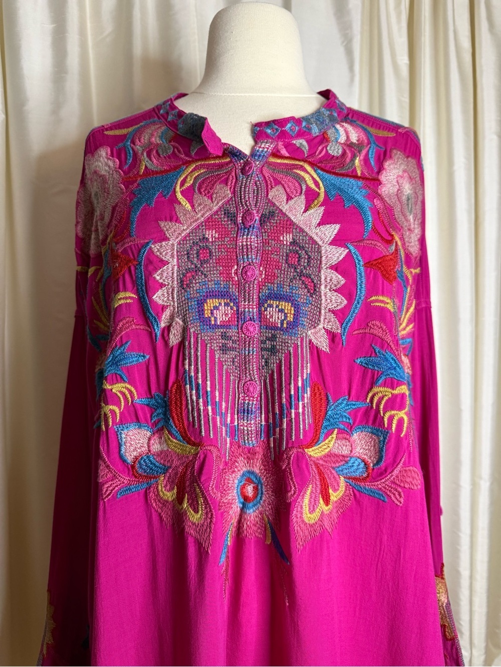 Johnny Was BIYA Embroidered Tunic M Fuchsia Pink Boho Floral Peasant Top - Picture 3 of 12